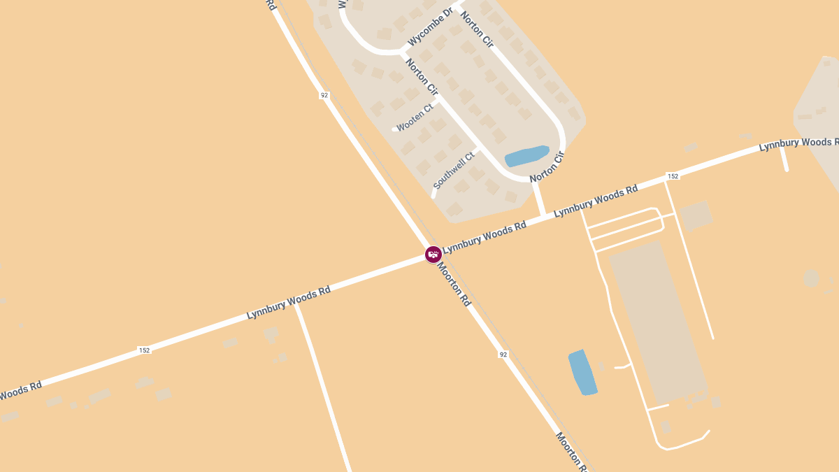 Entrapment Crash Reported at Moorton Rd & Lynnbury Woods Rd