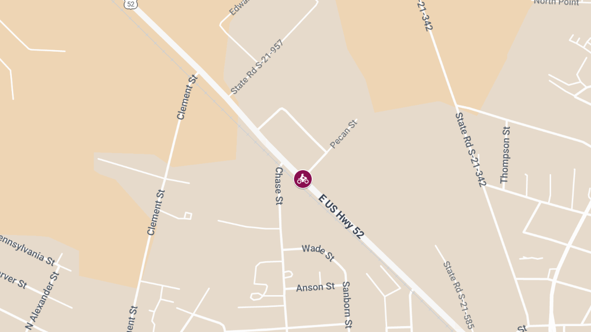 Motorcycle Crash With Injuries on W Lucas St Near Pecan St