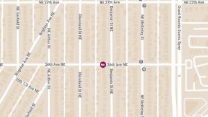 Injuries Reported in Car Crash at 26th Ave NE & Benjamin St NE