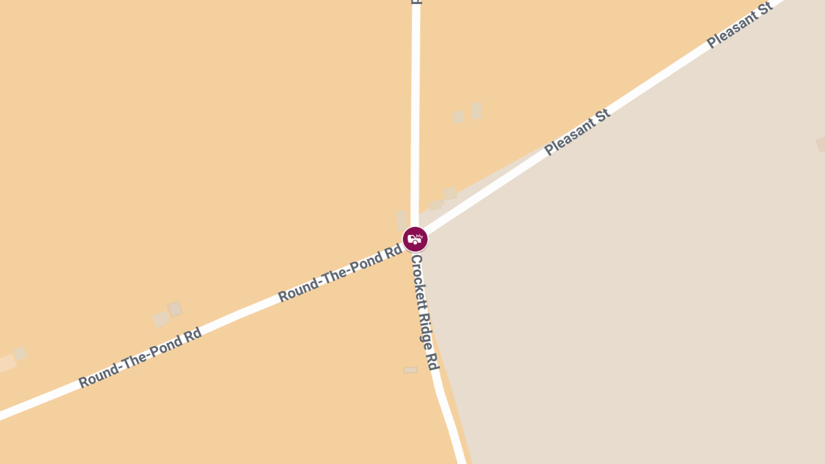 Injury Crash with Entrapment at Round-The-Pond Rd & Crockett Ridge Rd