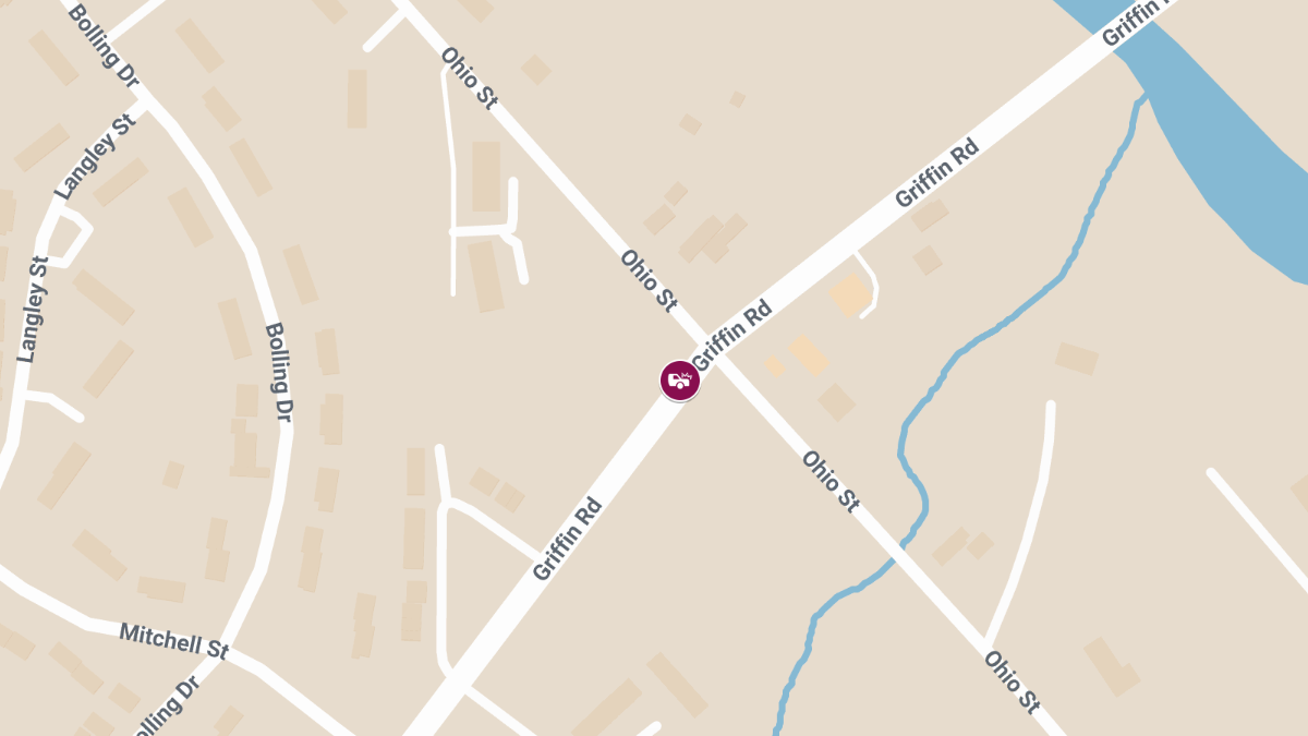 Injury Reported in Crash at Griffin Rd & Ohio St