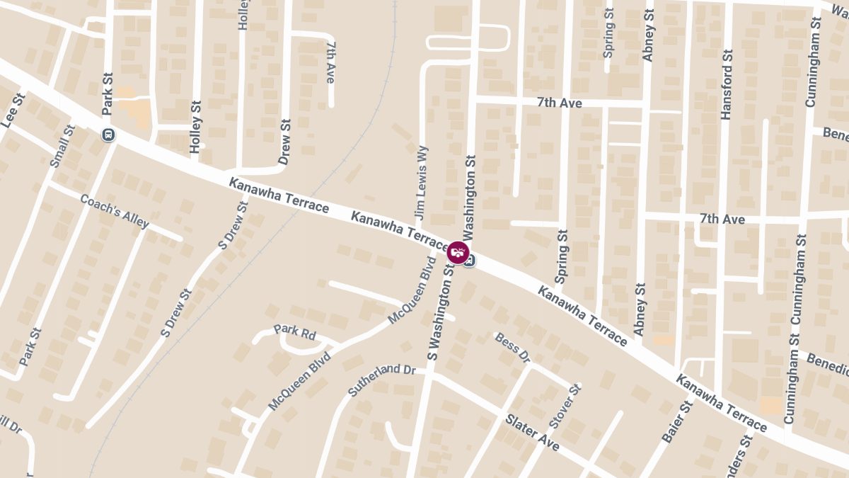 Accident With Injuries at Kanawha Ter & McQueen Blvd
