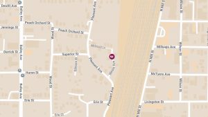 Crash with Injuries Involving White Vehicle Reported on Illinois Ave