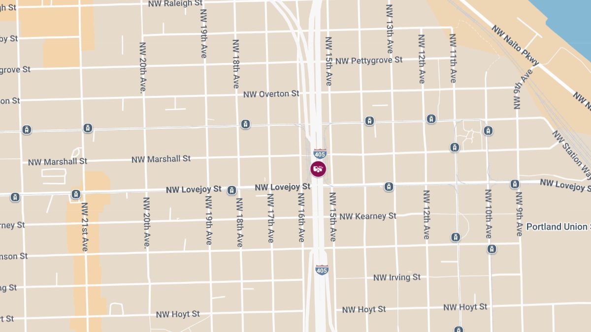 Injury Collision on I-405 NB near NW Northrop St