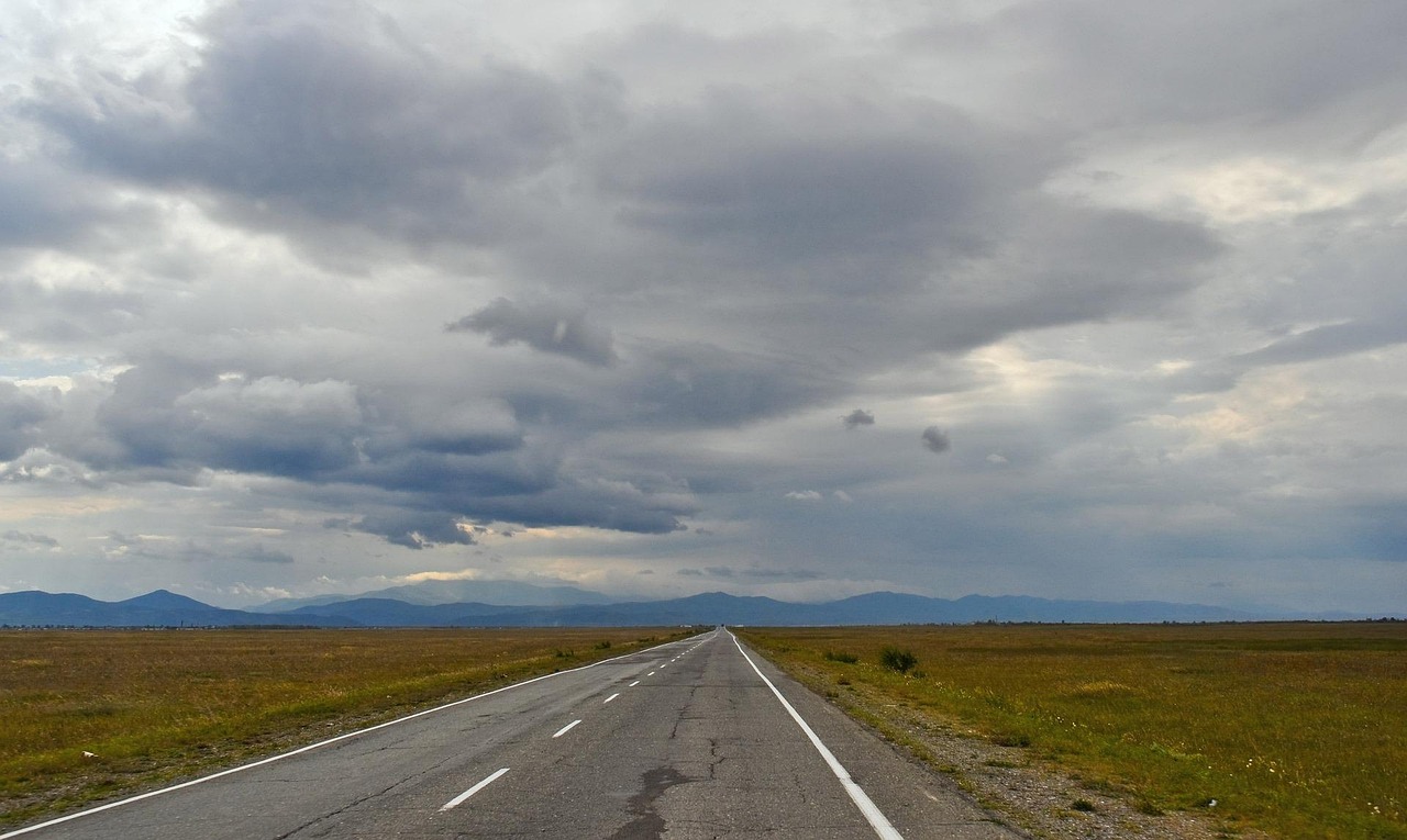Dust Storm Collisions on Arizona Highways: Liability and Safety After Accidents
