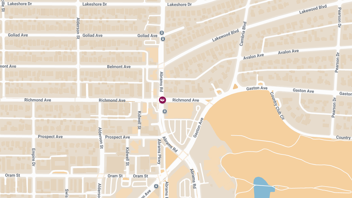 Accident With Injuries Reported at Abrams Rd & Richmond Ave