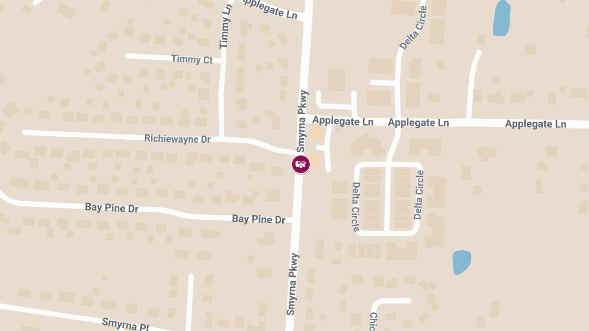 Accident with Injuries Blocks Applegate Ln Near Smyrna Pkwy