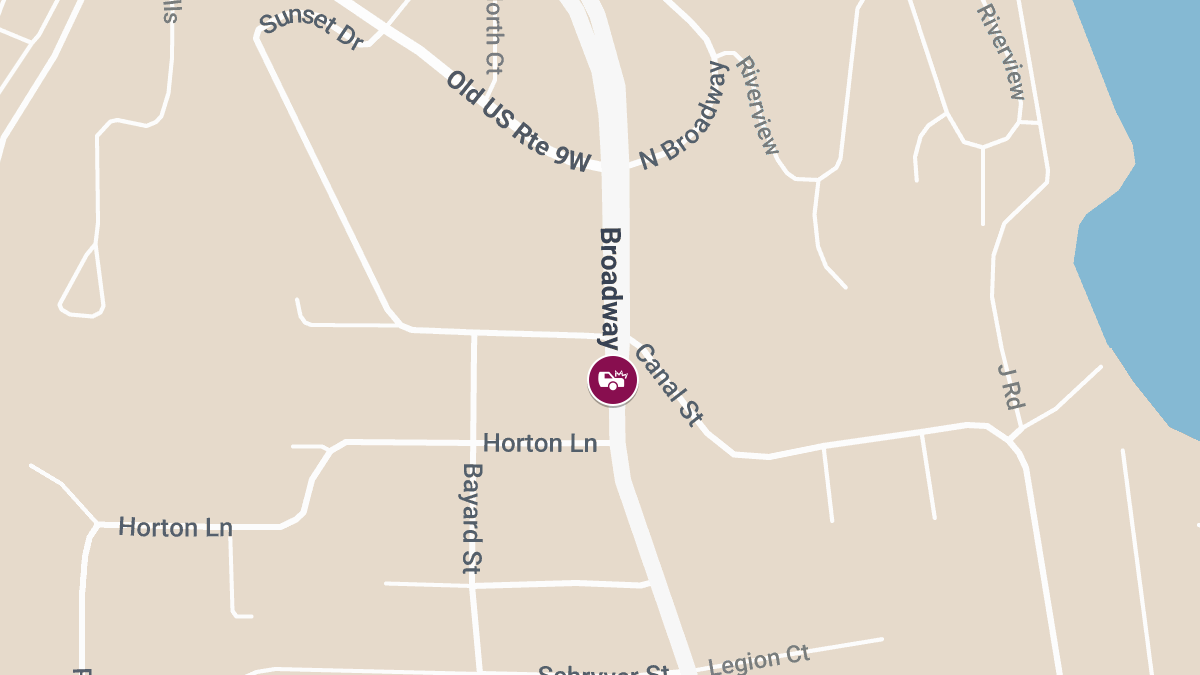 Accident with Injuries Reported at 130 Broadway