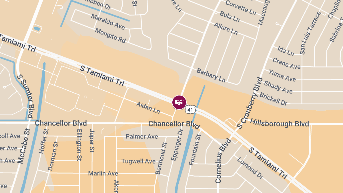 Accident with Injuries at Tamiami Trl & S Salford Blvd