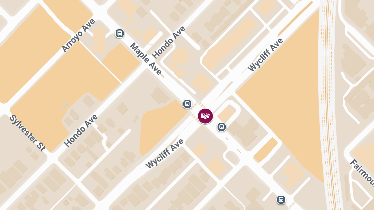 Accident with Injuries at Wycliff Ave and Maple Ave