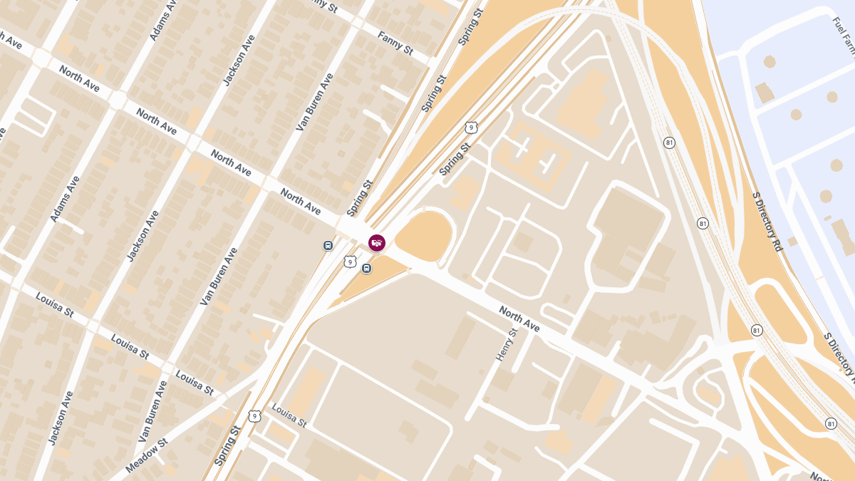 Apparent Auto Accident With Injuries at Spring St & North Ave