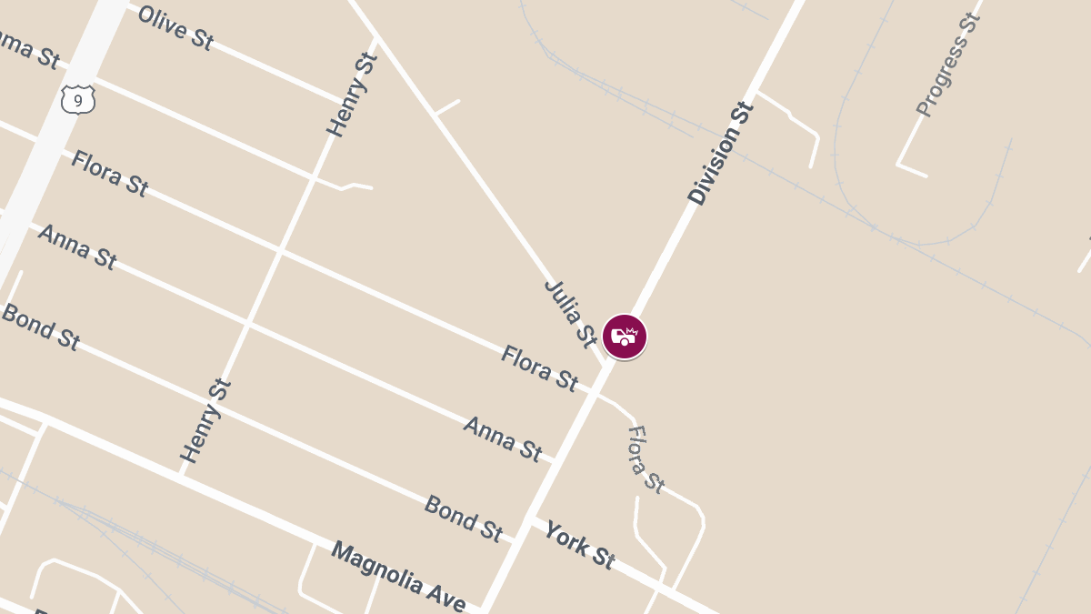 Auto Accident with Injury Reported at Julia St & Division St