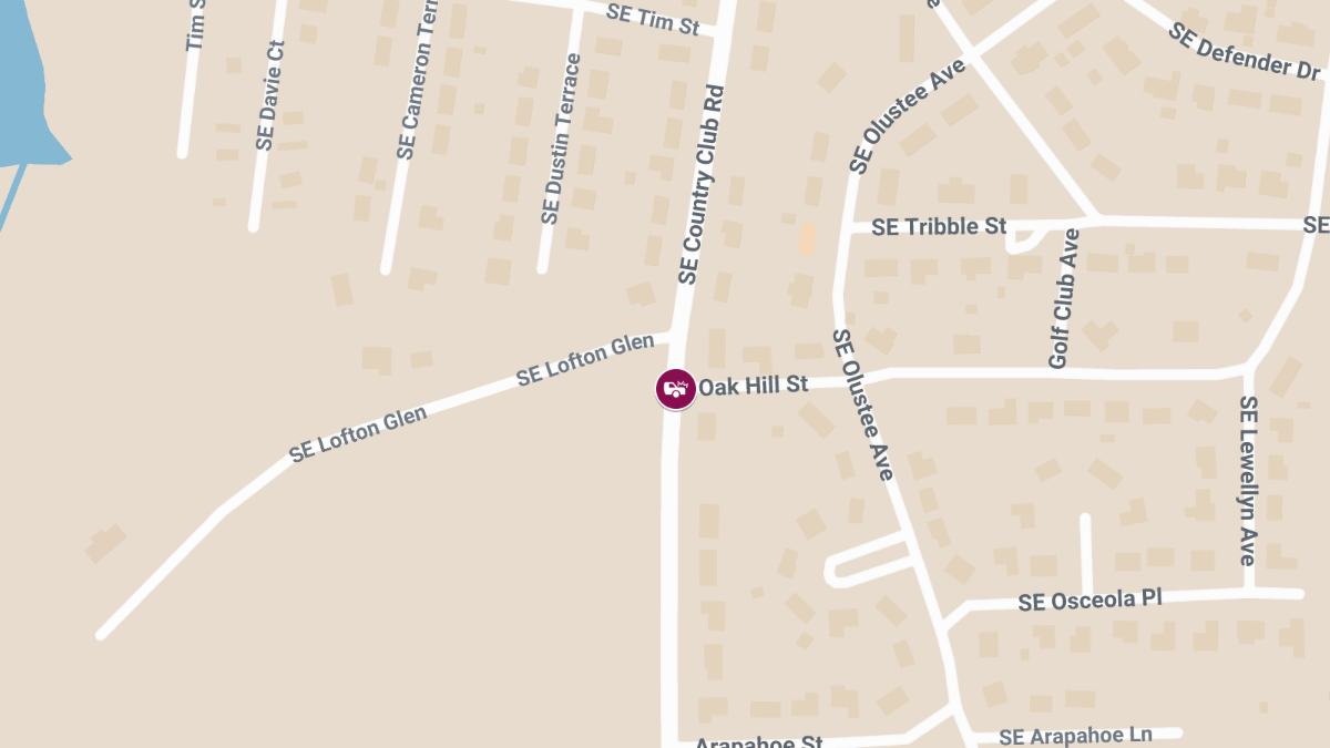 Car Accident with Injuries on SE Country Club Rd at SE Oak Hill St