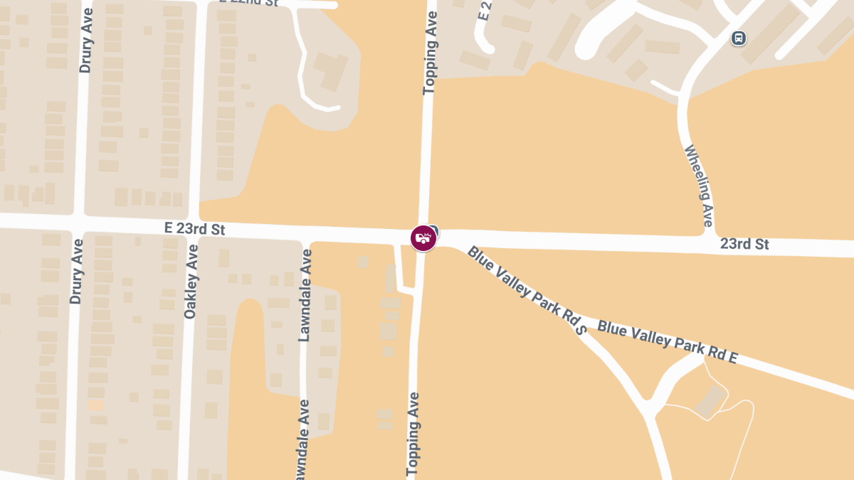 Collision With Injuries Reported at E 23rd St & Topping Ave