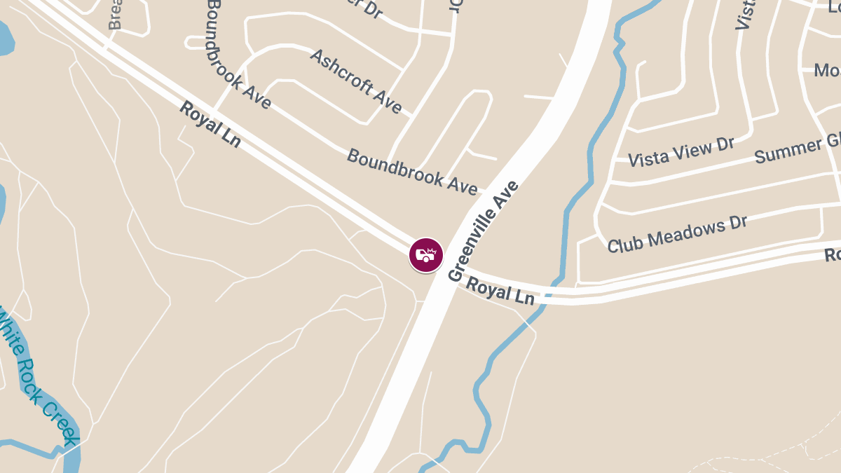 Collision With Injuries Reported at Royal Ln & Greenville Ave