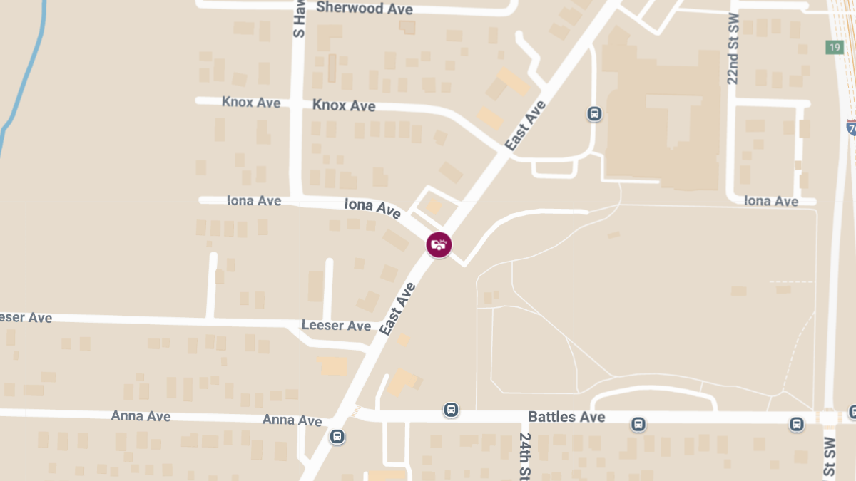 Collision with Injuries Near East Ave at Iona Ave & Knox Ave