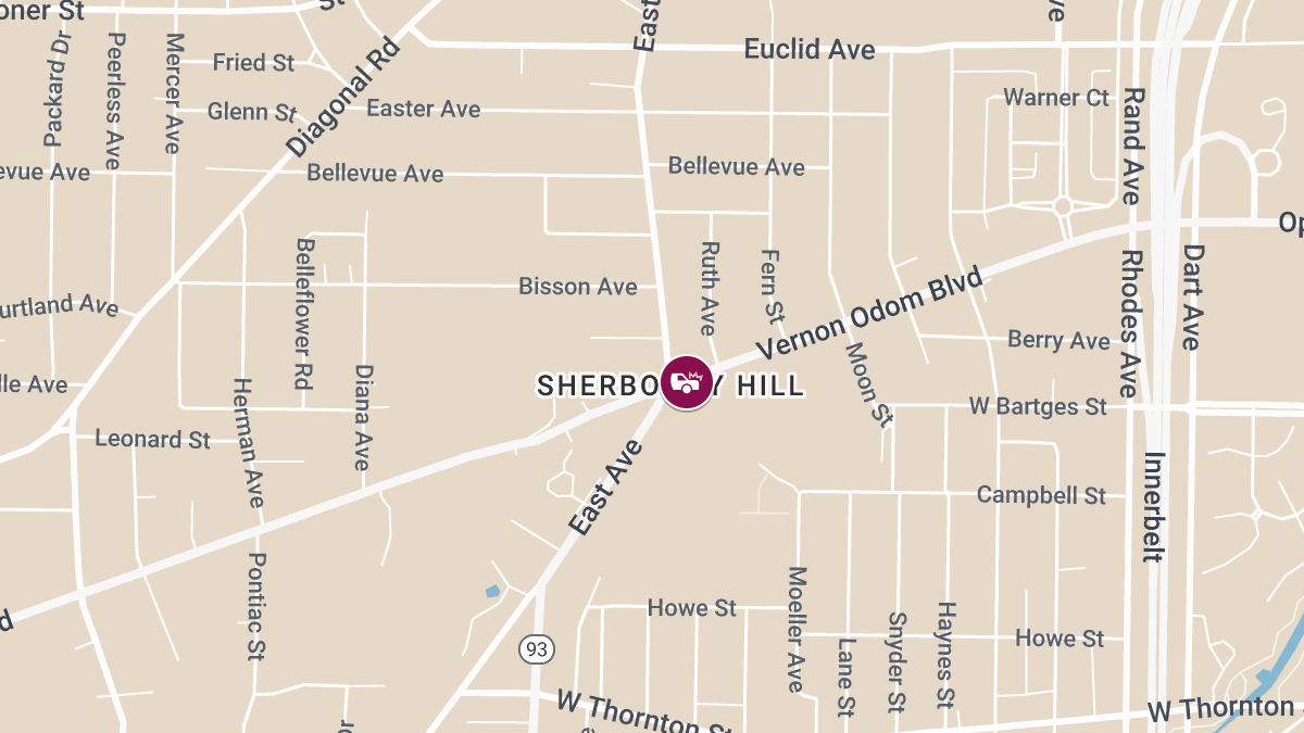 Collision with Injuries at East Ave and Vernon Odom Blvd