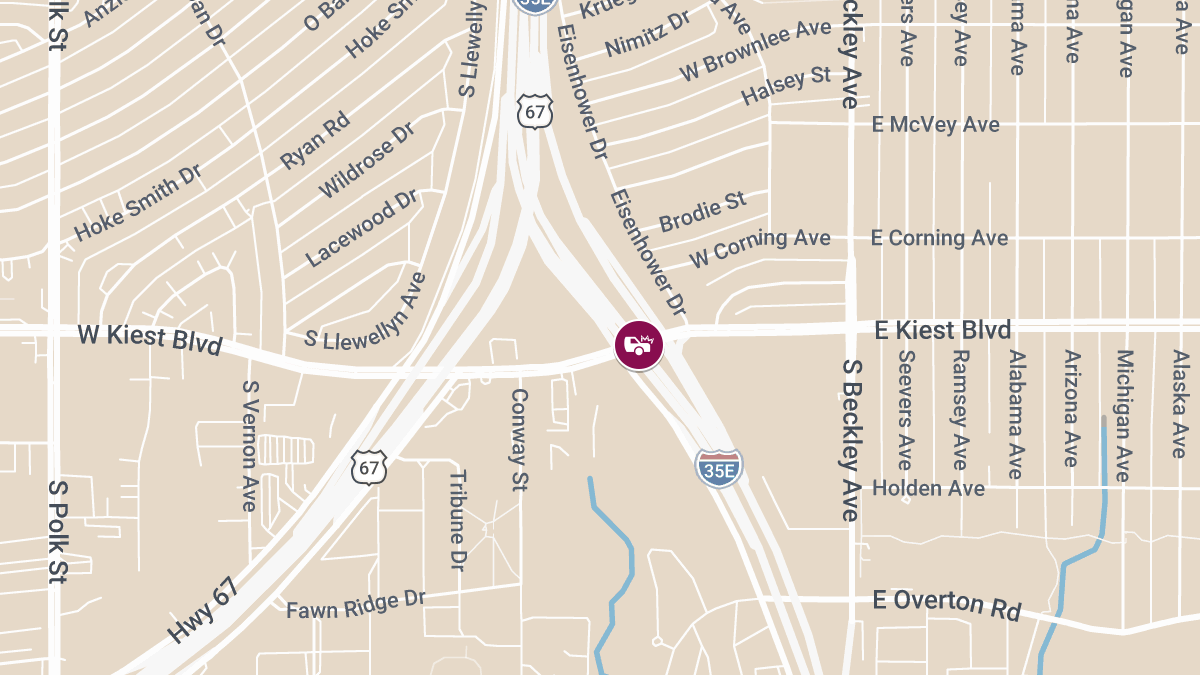 Crash With Injuries Reported at RL Thornton Fwy N & W Kiest Blvd