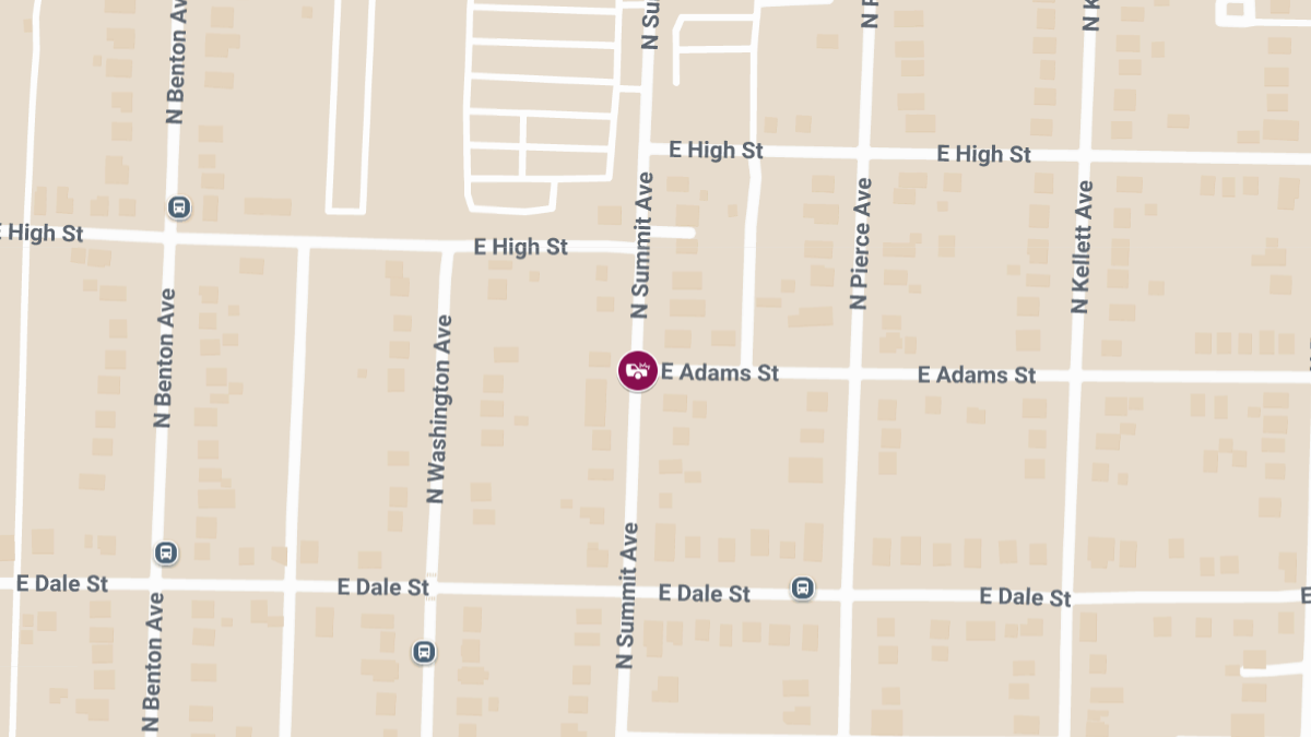 Crash With Injuries at E Adams St and N Summit Ave