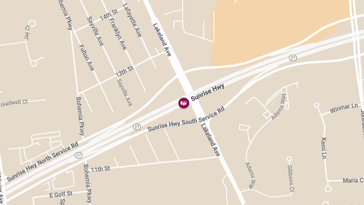 Crash With Injuries on WB Sunrise Hwy Near Exit 63