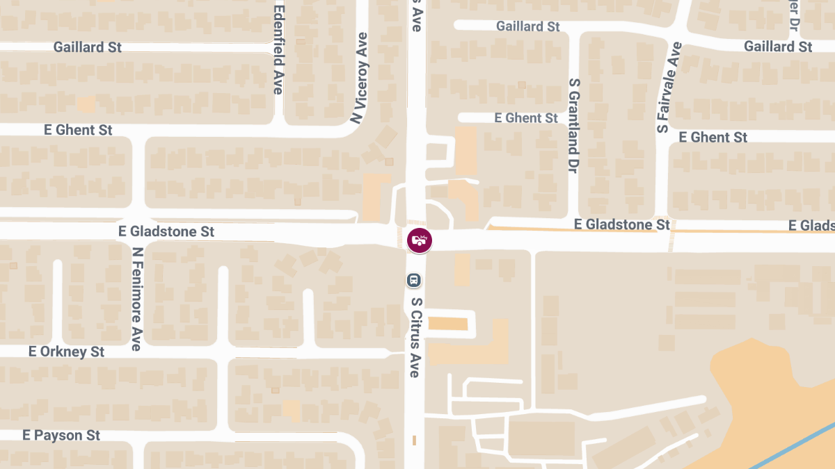 Crash at E Gladstone St & S Citrus Ave Leads to Injuries