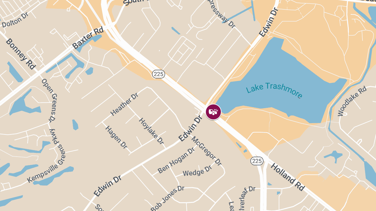 Crash with Injuries Near S Independence Blvd & Edwin Dr