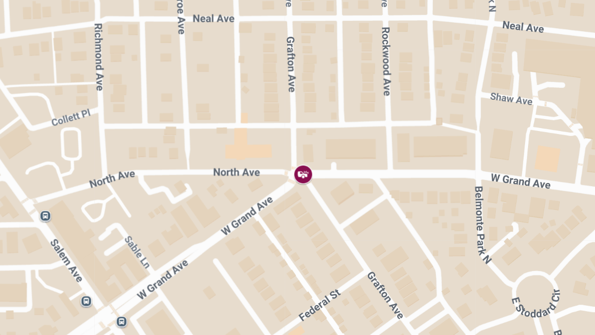 Crash with Injuries Reported at W Grand Ave and Grafton Ave