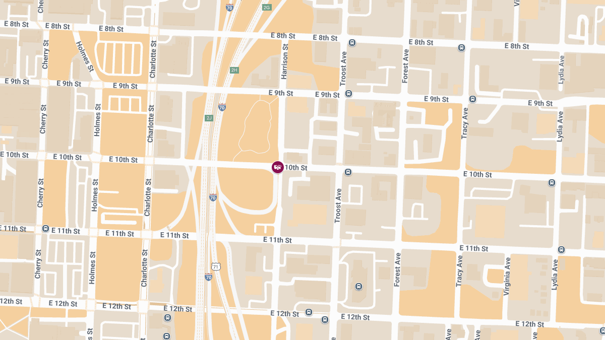 Crash with Injuries at E 10th St & Harrison St