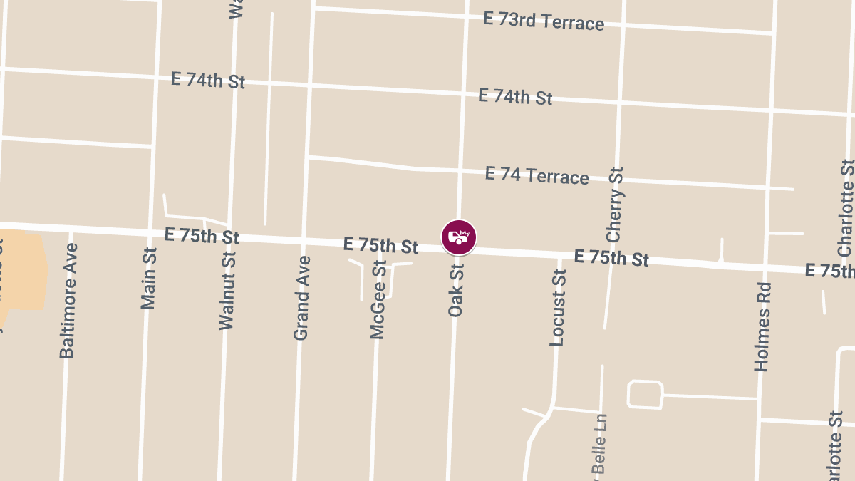 Injuries in Collision at E 75th St & Oak St