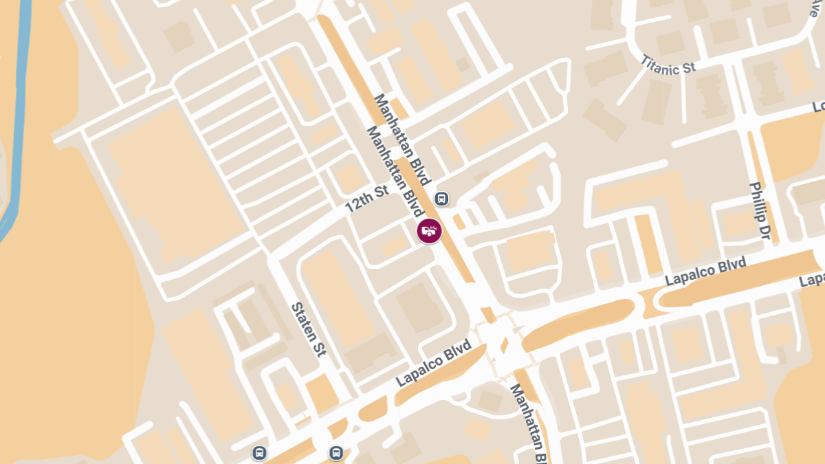 Injury Accident Involving SUV Reported at Manhattan Blvd & 12th St