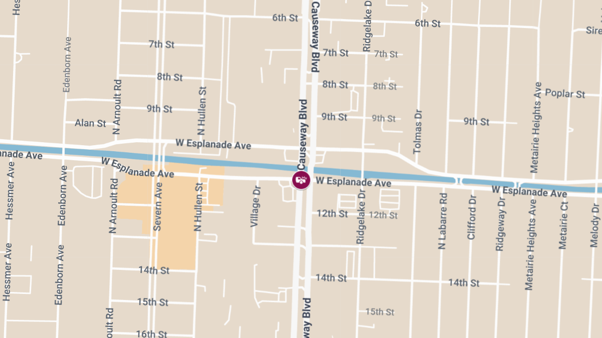 Injury Accident at N Causeway Blvd & W Esplanade Ave