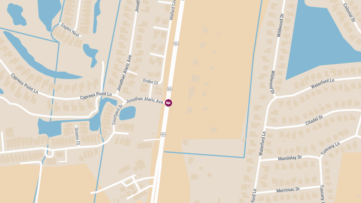 Injury Collision Reported on Hwy 44 at Courtyard Dr