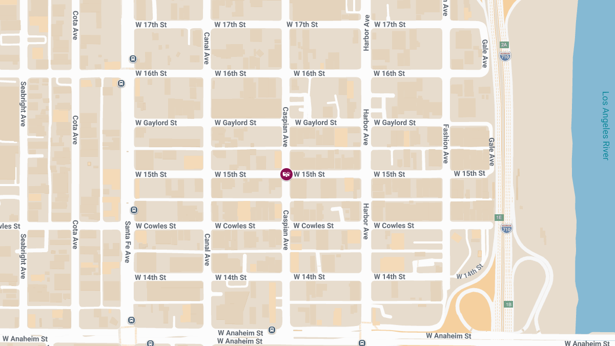 Injury Collision at W 15th St & Caspian Ave