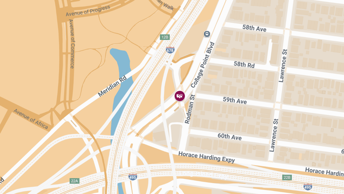 Injury Collision on Long Island Expy E & College Point Blvd