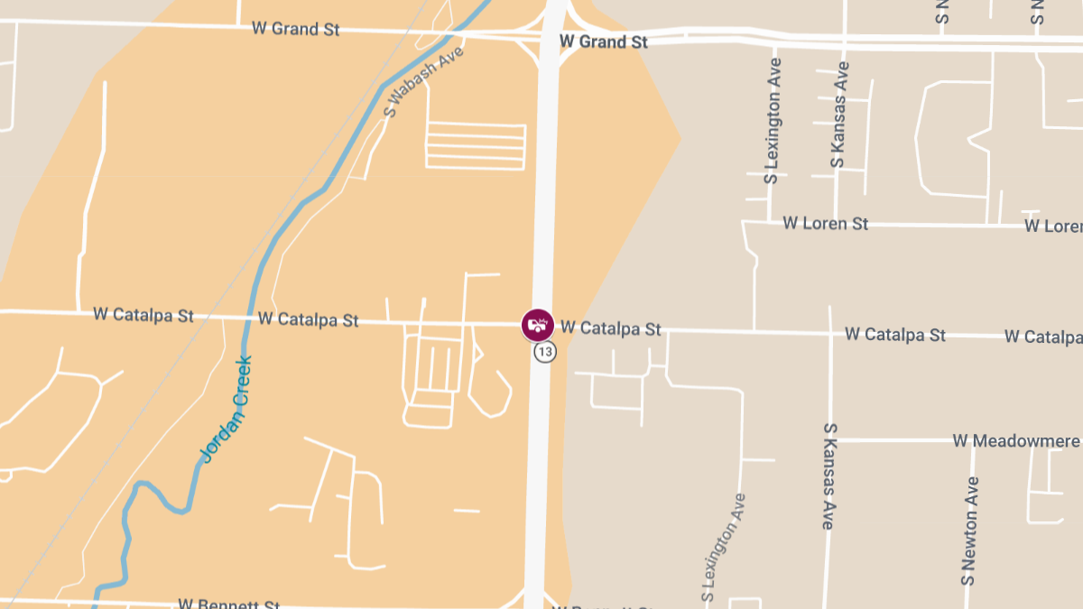 Injury Crash Reported at W Catalpa St and S Kansas Expy