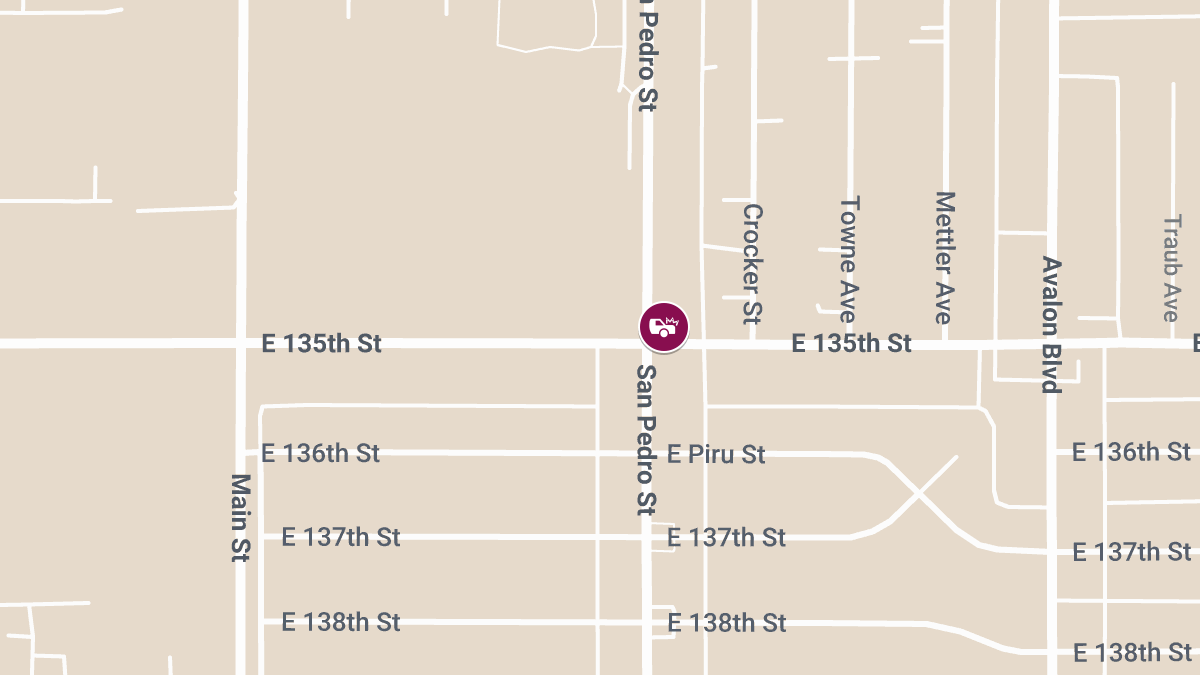 Injury Reported in Crash at E 135th St & San Pedro St