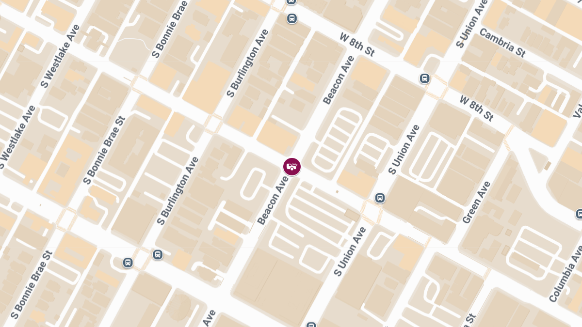 Injury Reported in Crash at James M Wood Blvd & Beacon Ave