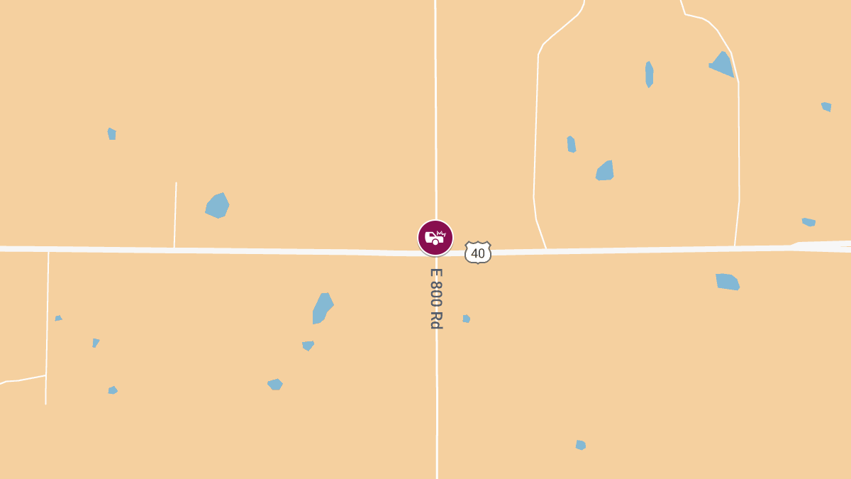 Man Injured in Three-Vehicle Crash on US-40 Near E 800 Rd