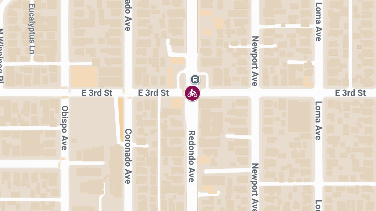 Motorcycle Crash with Injuries at Redondo Ave & E 3rd St