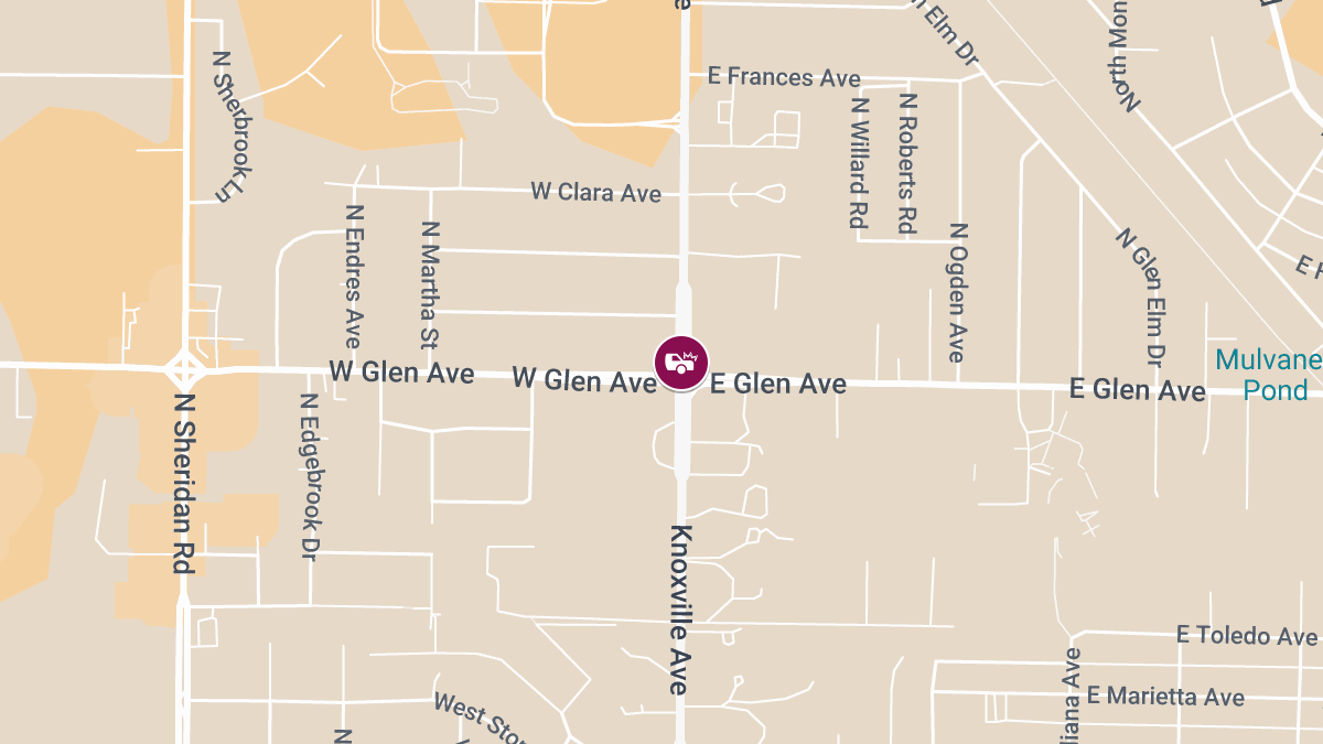 Multi-Vehicle Accident With Injuries Reported at Knoxville Ave & W Glen Ave