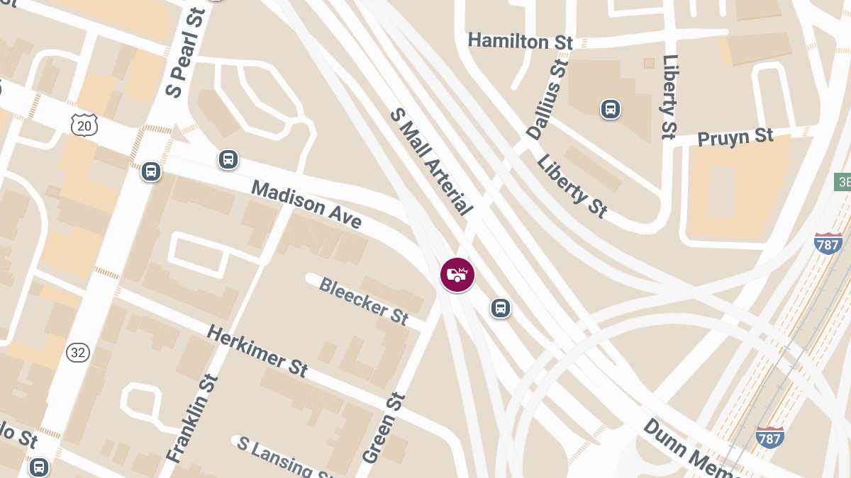 Multiple Injuries Reported in Collision at Green St & Madison Ave