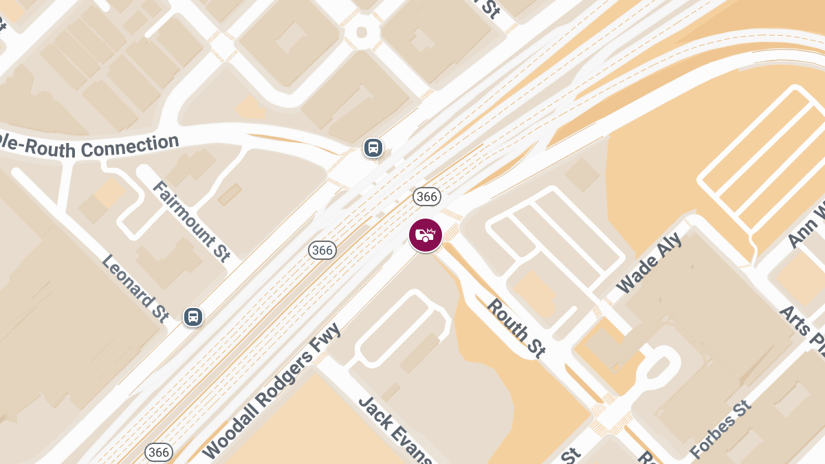 Traffic Crash with Injuries at Routh St & Woodall Rodgers Fwy