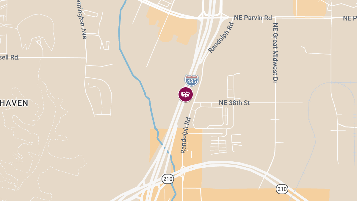 Two-Vehicle Accident on I-435 Near MO-210 Leaves Two Injured