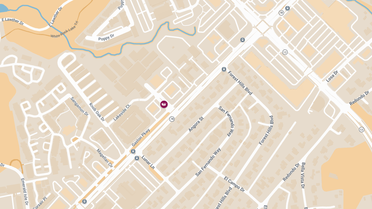 Vehicle Collision With Injuries Reported at 1100 Beachview St