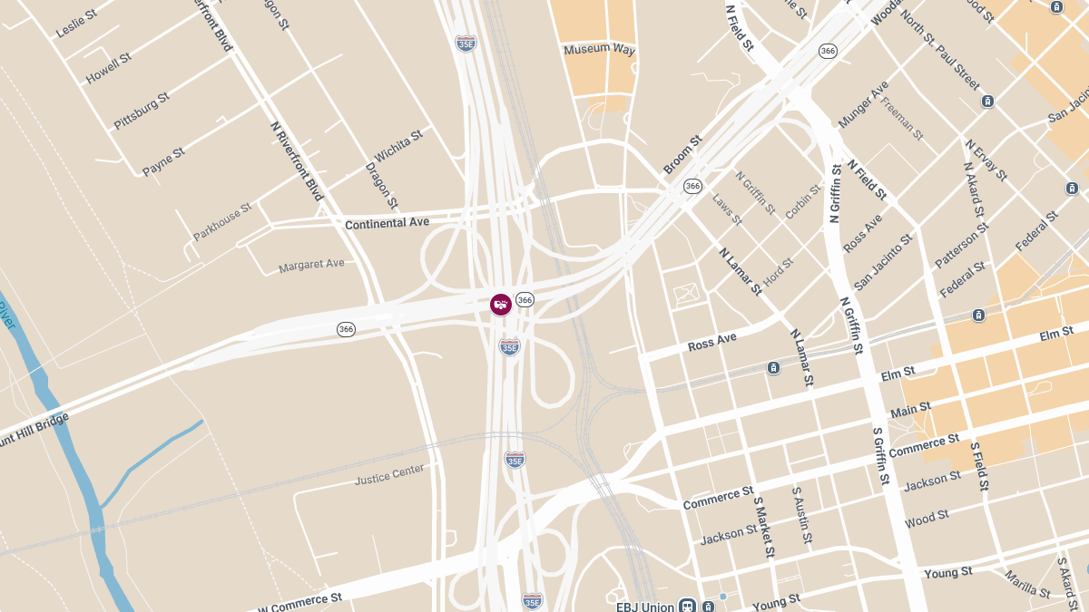 Vehicle Collision With Injuries Reported at Woodall Rodgers Fwy N & Stemmons Fwy N