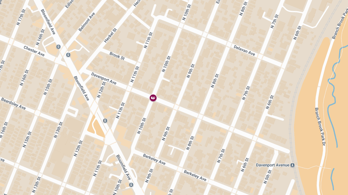 Vehicle Collision with Injuries at Davenport Ave and N 10th St
