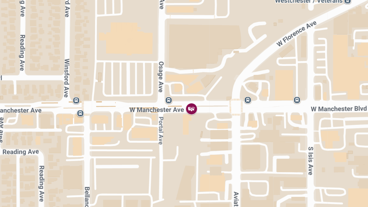 4 Injured in Manchester Ave Accident