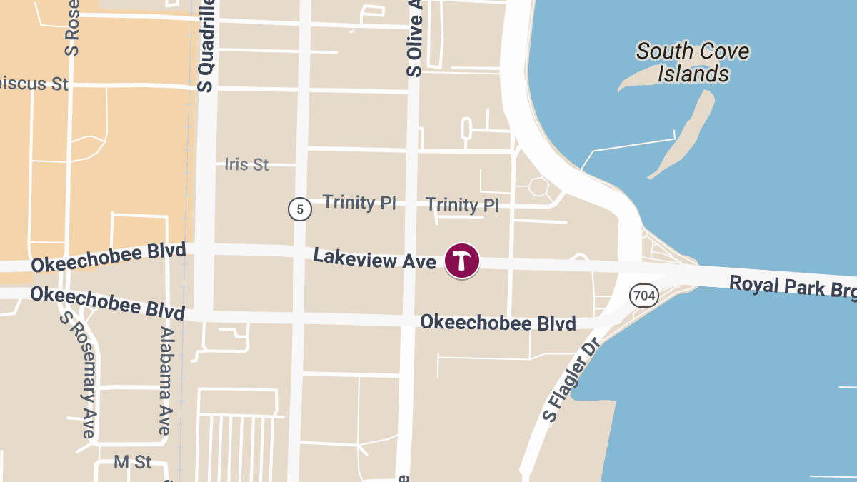 4 Injured in Scaffolding Collapse on Lakeview Ave