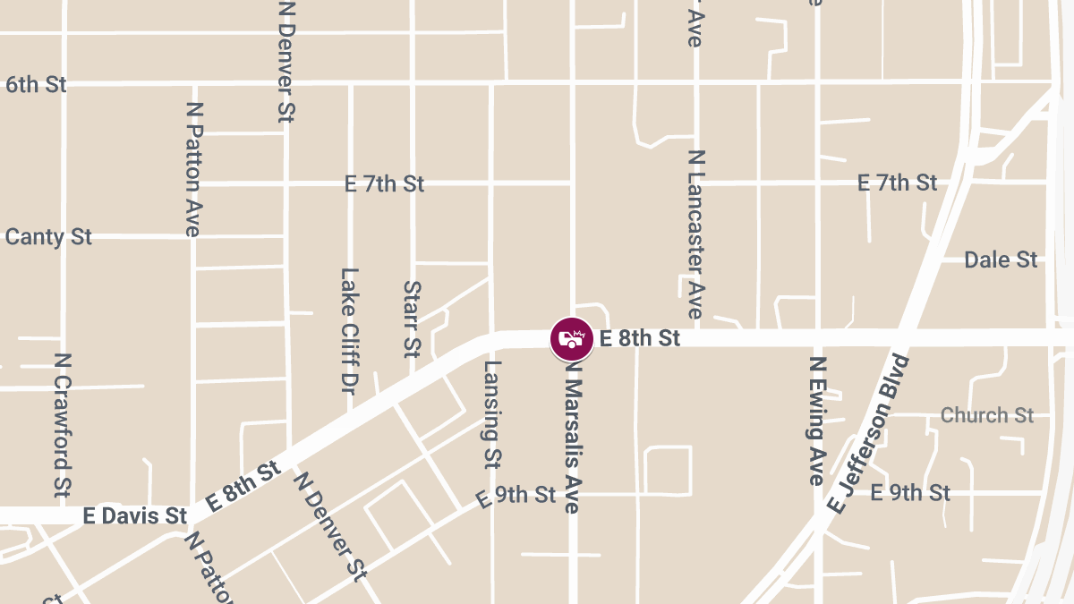 Accident With Injuries Reported at 900 E 8th St