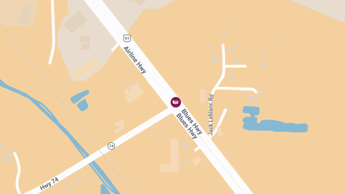 Accident With Injuries Reported at Airline Hwy & Hwy 74